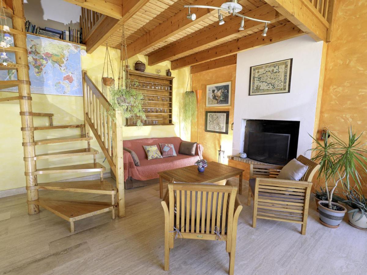 Bright Cottage In A Quiet Location, Near The Coast, Sibiril Exterior photo